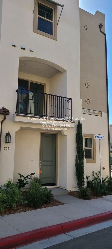 329 Brookside Way - Photo 2 of 39