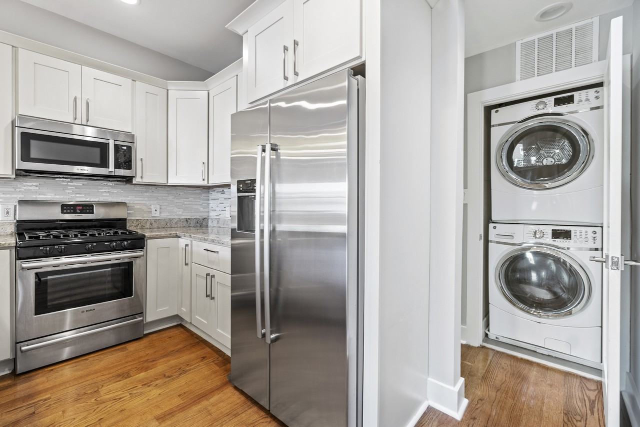 2118 4th St Ne #3 - Photo 2 of 22