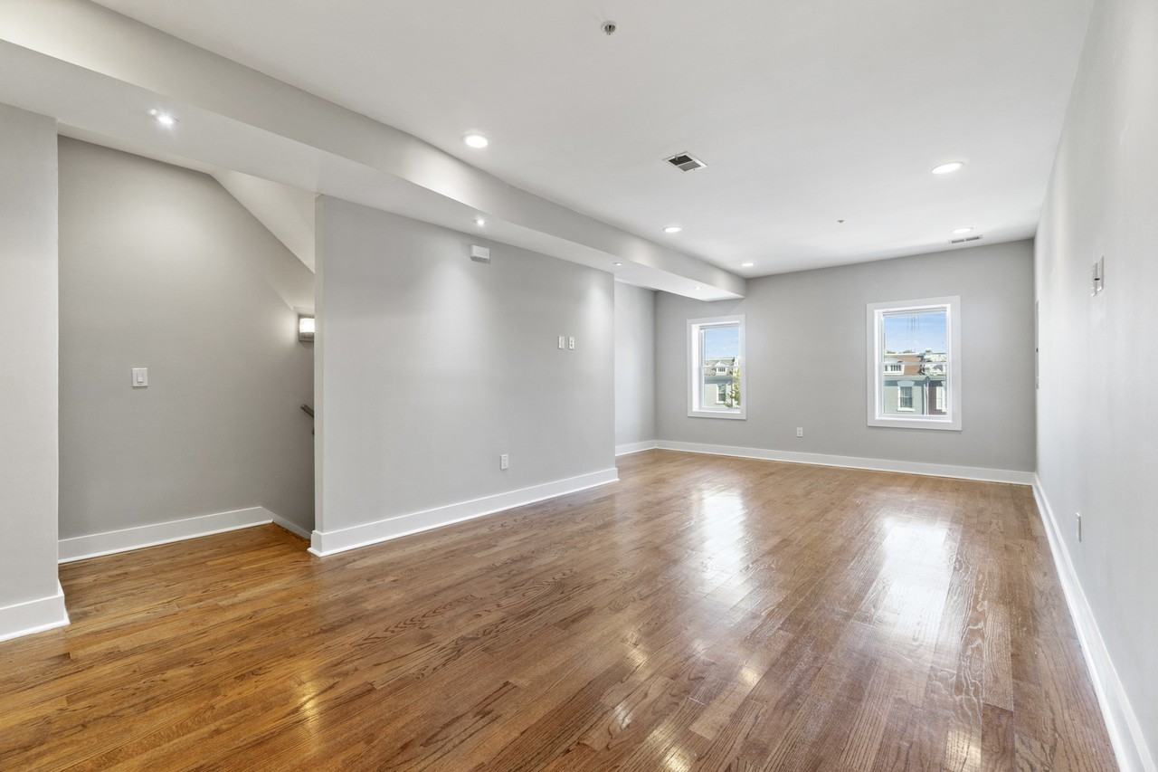 2118 4th St Ne #3 - Photo 6 of 22