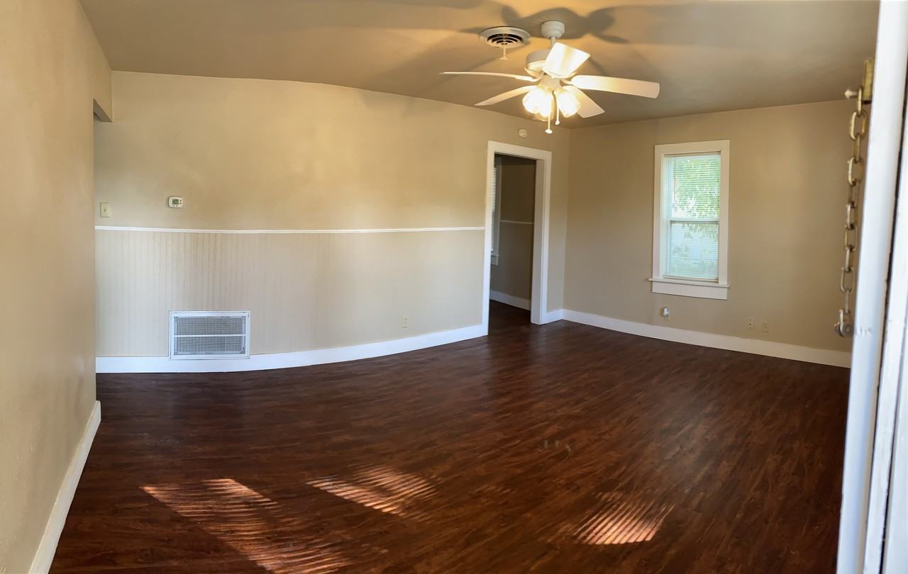 1420 Nw Van Buren St - Photo 2 of 9