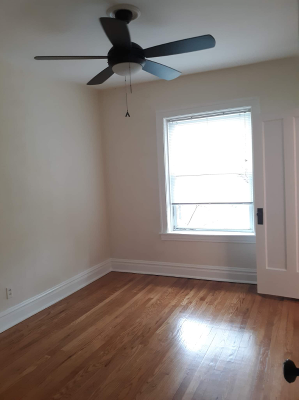 5355 W Eddy St #3 - Photo 4 of 12