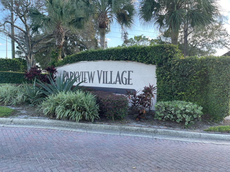 2942 Antique Oaks Cir #82