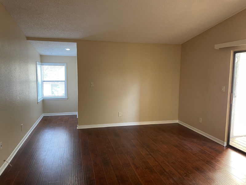 2942 Antique Oaks Cir #82 - Photo 3 of 11