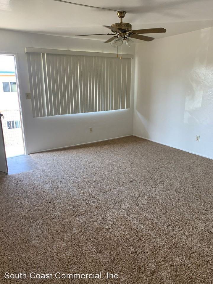 4373-4375 Rosebud Lane - Photo 2 of 5