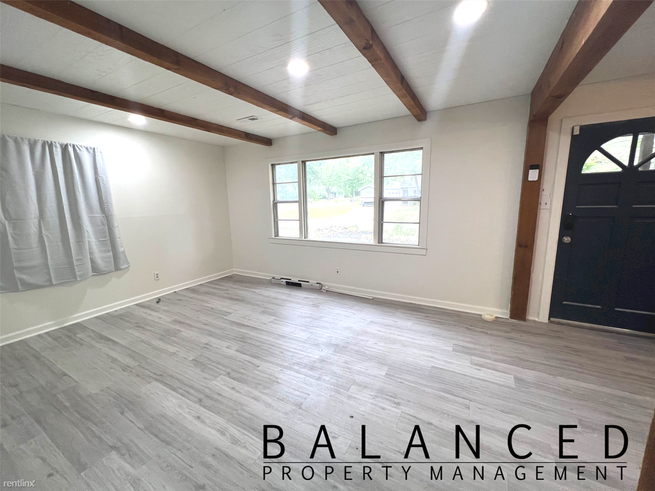 805 Murrow Ct - Photo 2 of 12