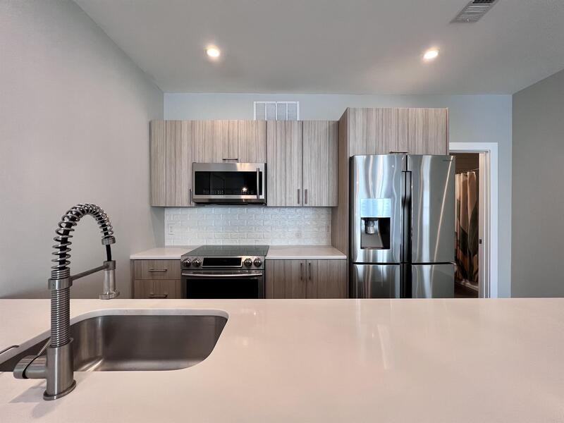 340 Adams St Ne #302 - Photo 3 of 48