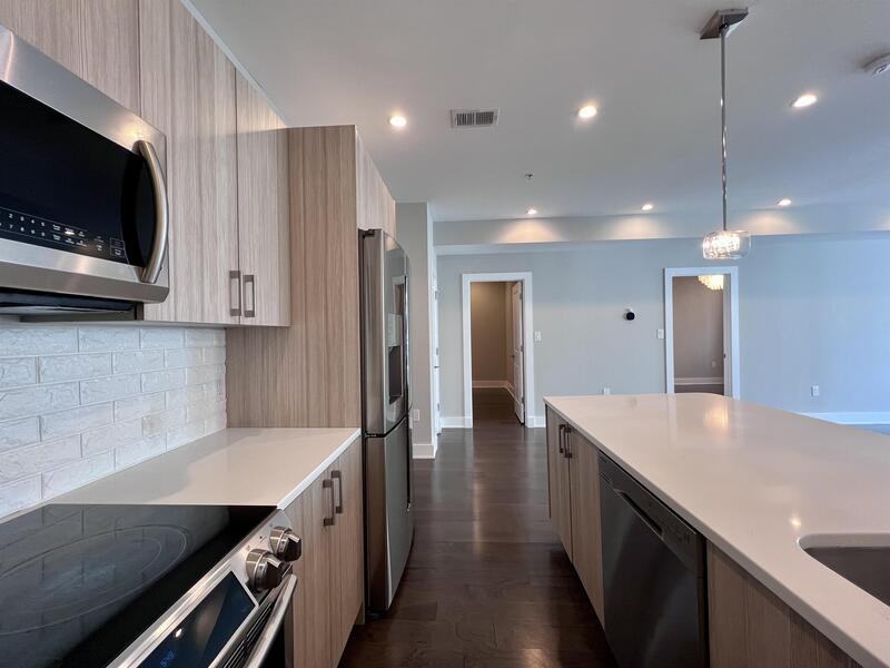 340 Adams St Ne #302 - Photo 5 of 48