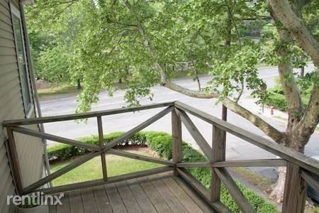 1019 Washington St - Photo 3 of 16