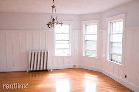 1019 Washington St - Photo 2 of 16