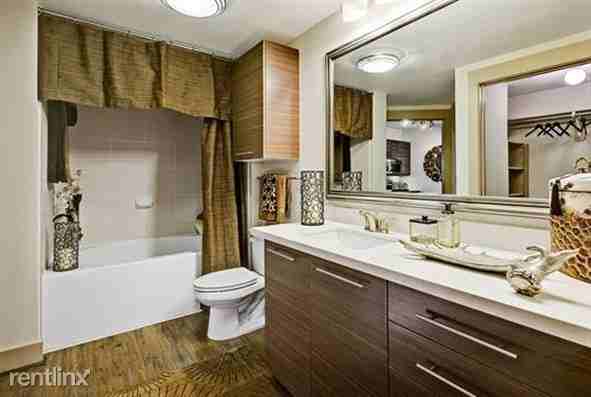 6733 N Lamar Blvd #M31 - Photo 3 of 7