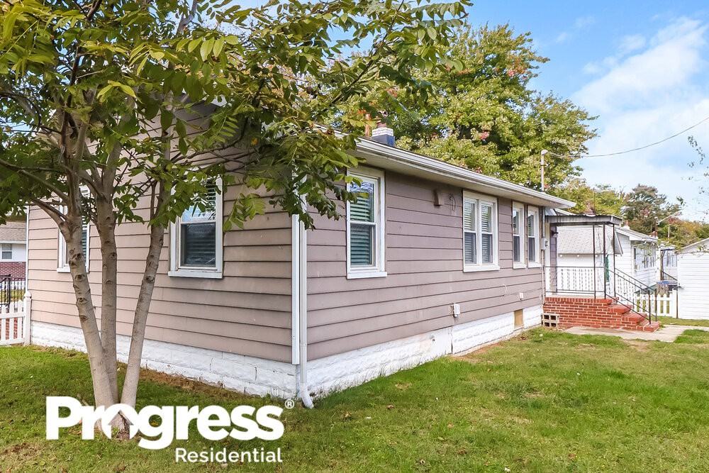 259 B St - Photo 3 of 16