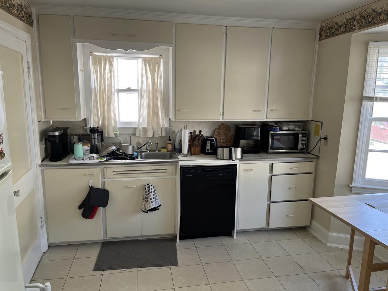 309 Beal St #1 - Photo 2 of 13