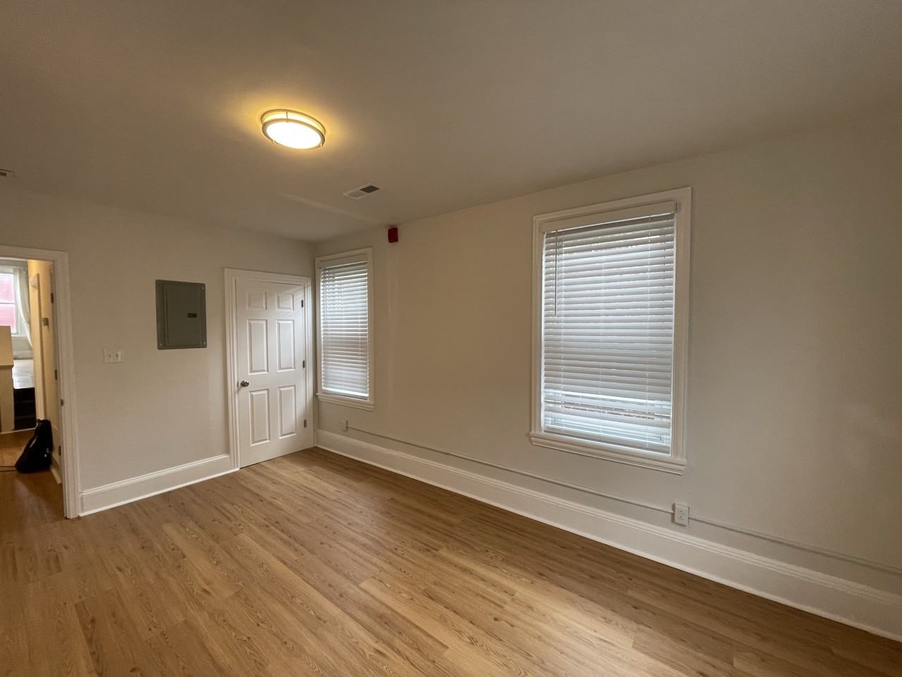 325 Green St #3 - Photo 7 of 10