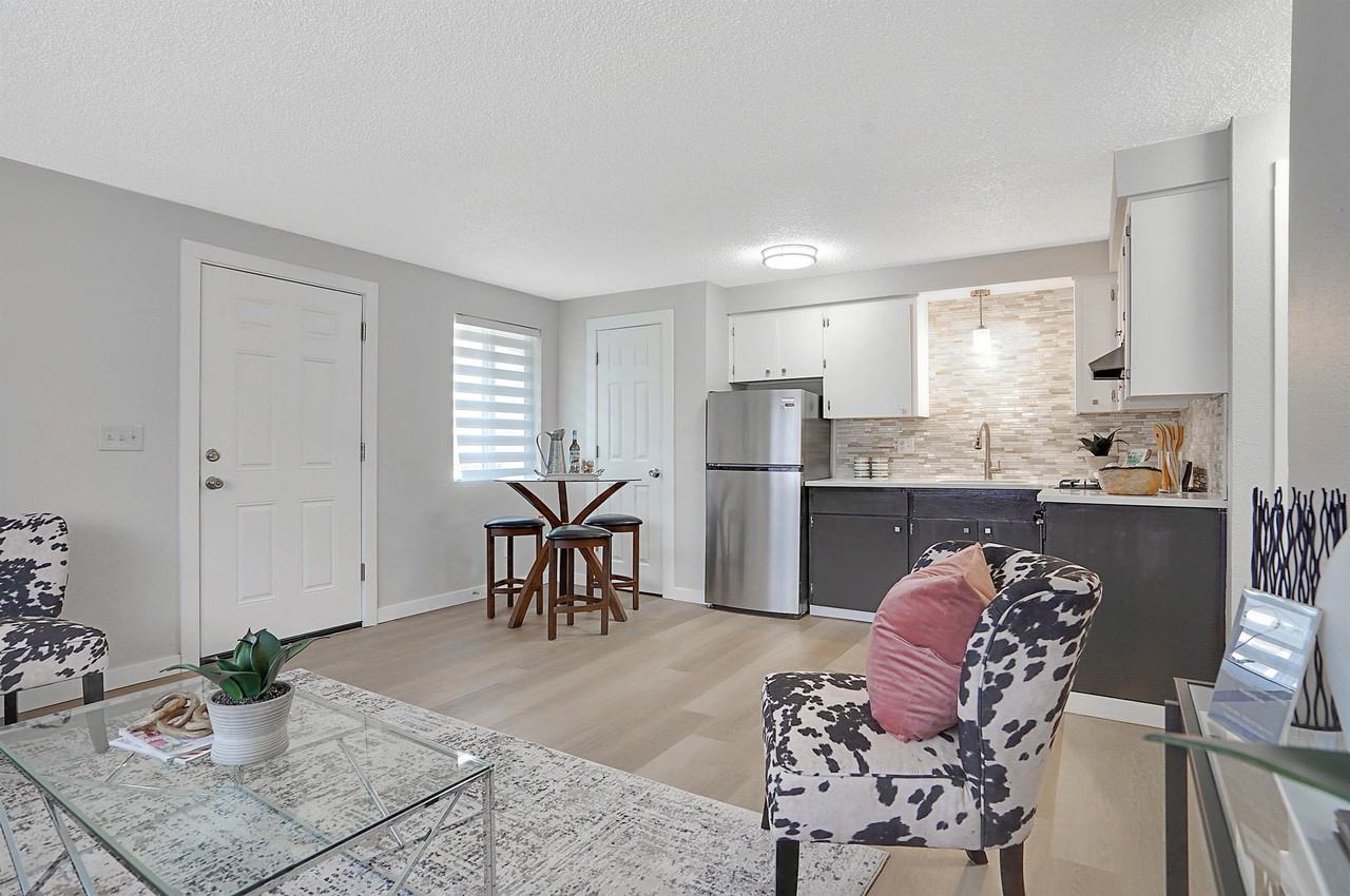 2347 Lee St Se #2347 - Photo 3 of 26