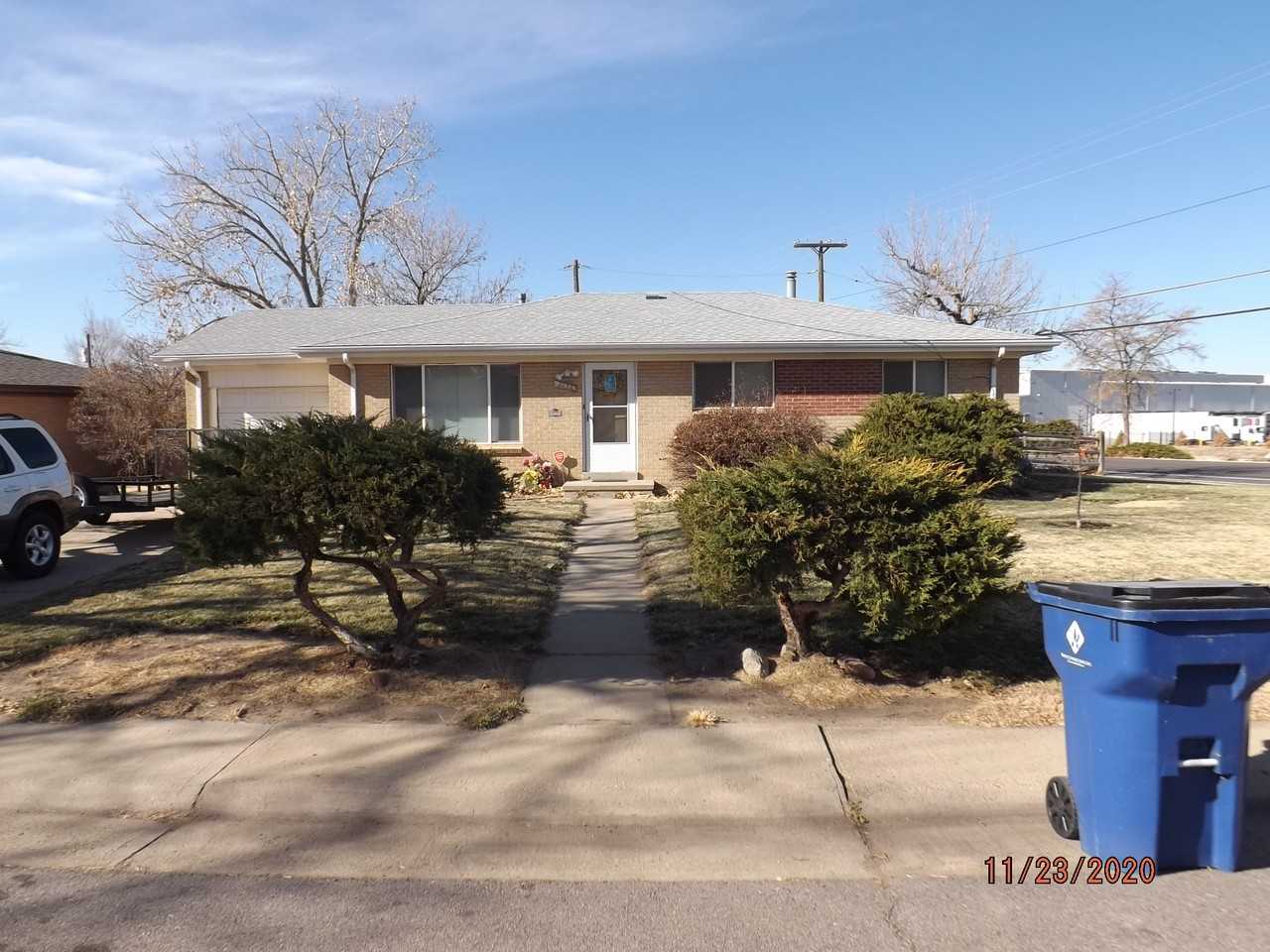 3285 Revere St - Photo 2 of 13