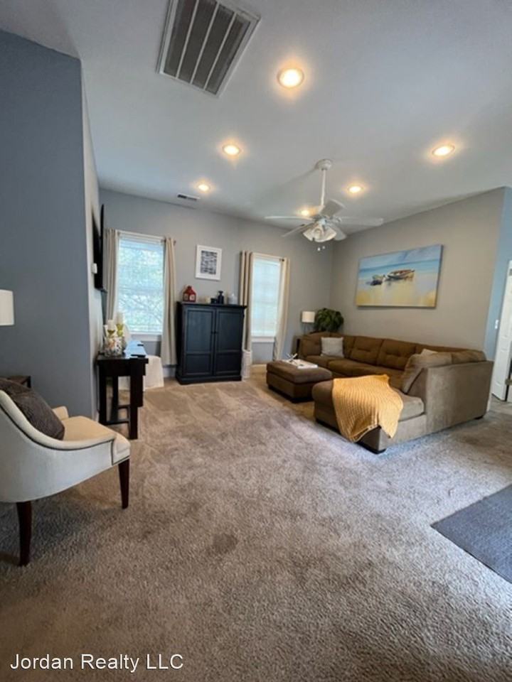 2 Woolfe Street - Photo 2 of 14