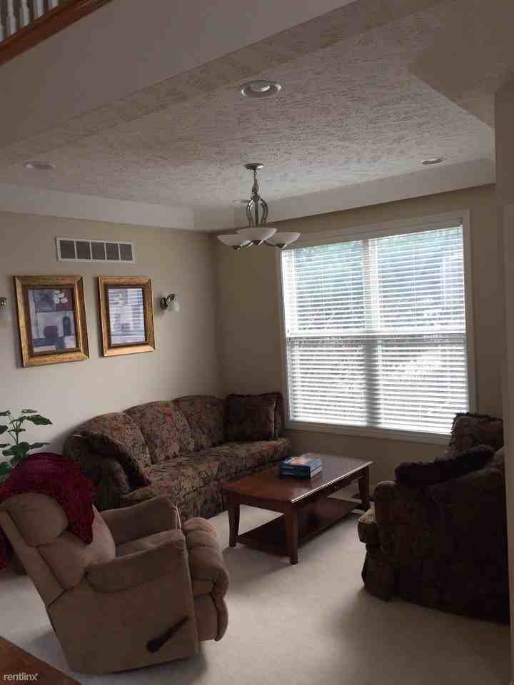 5312 Chantilly Ln - Photo 3 of 31