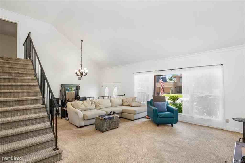 33466 Calle Miramar - Photo 2 of 11