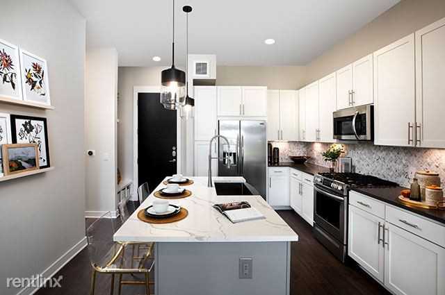 2770 Summer St - Photo 2 of 34