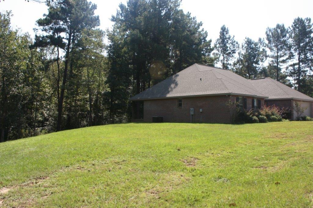 58 Chateau Dr - Photo 2 of 28