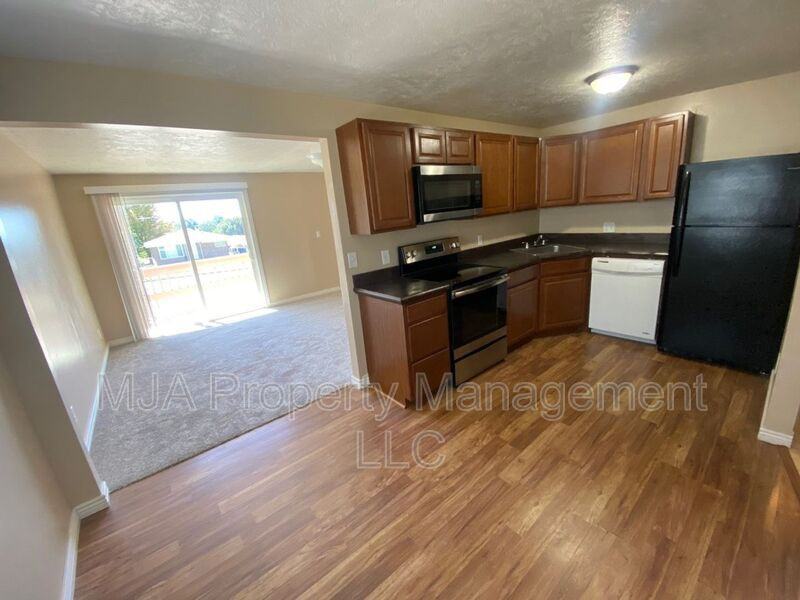 2182 Westsouth #1 - Photo 3 of 10