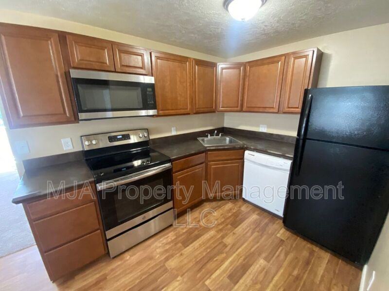 2182 Westsouth #1 - Photo 5 of 10