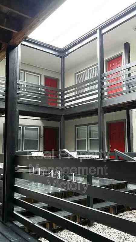 1171 16th Ave S - Photo 2 of 12