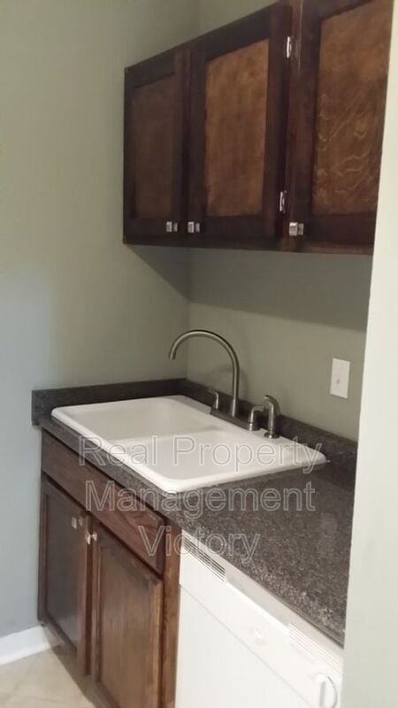 1171 16th Ave S #J - Photo 5 of 14