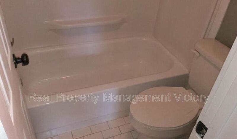 1171 16th Ave S #J - Photo 7 of 14
