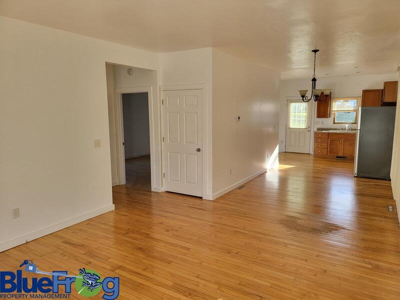 708 Chicago St - Photo 4 of 12