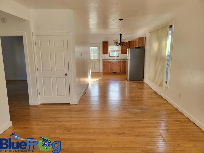 708 Chicago St - Photo 5 of 12
