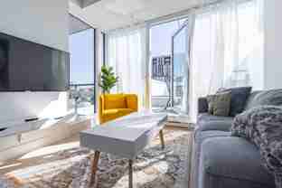 1288 Rue Saint-Antoine Ouest #303 - Photo 1 of 1