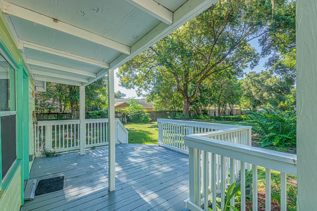 1120 E Minnesota Ave #1 - Photo 5 of 10