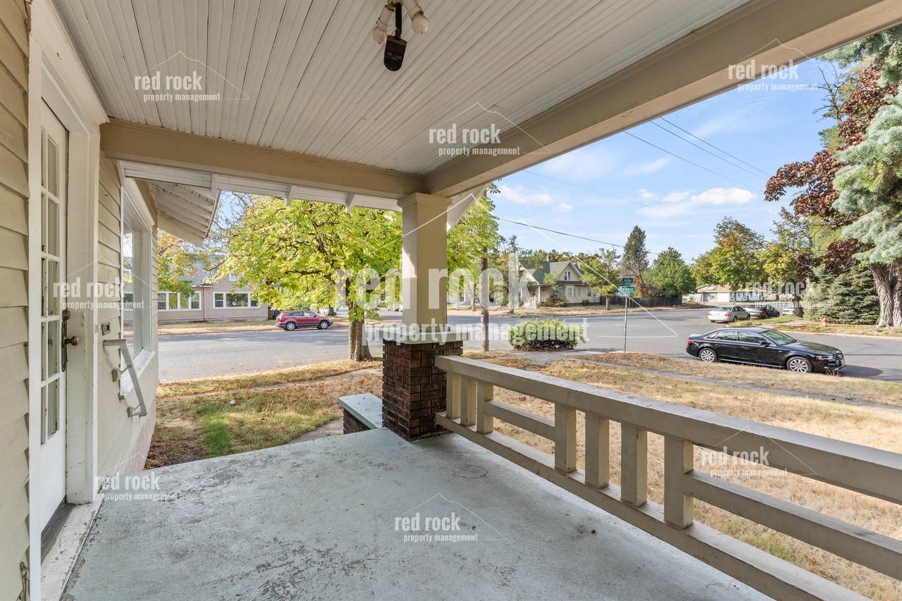 402 E Baldwin Ave #1 - Photo 2 of 24