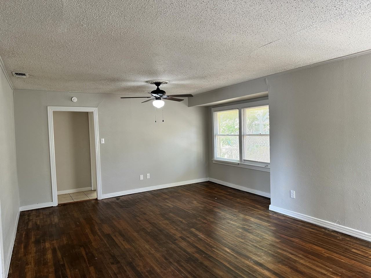 835 Fisher Street #1 - Photo 6 of 18