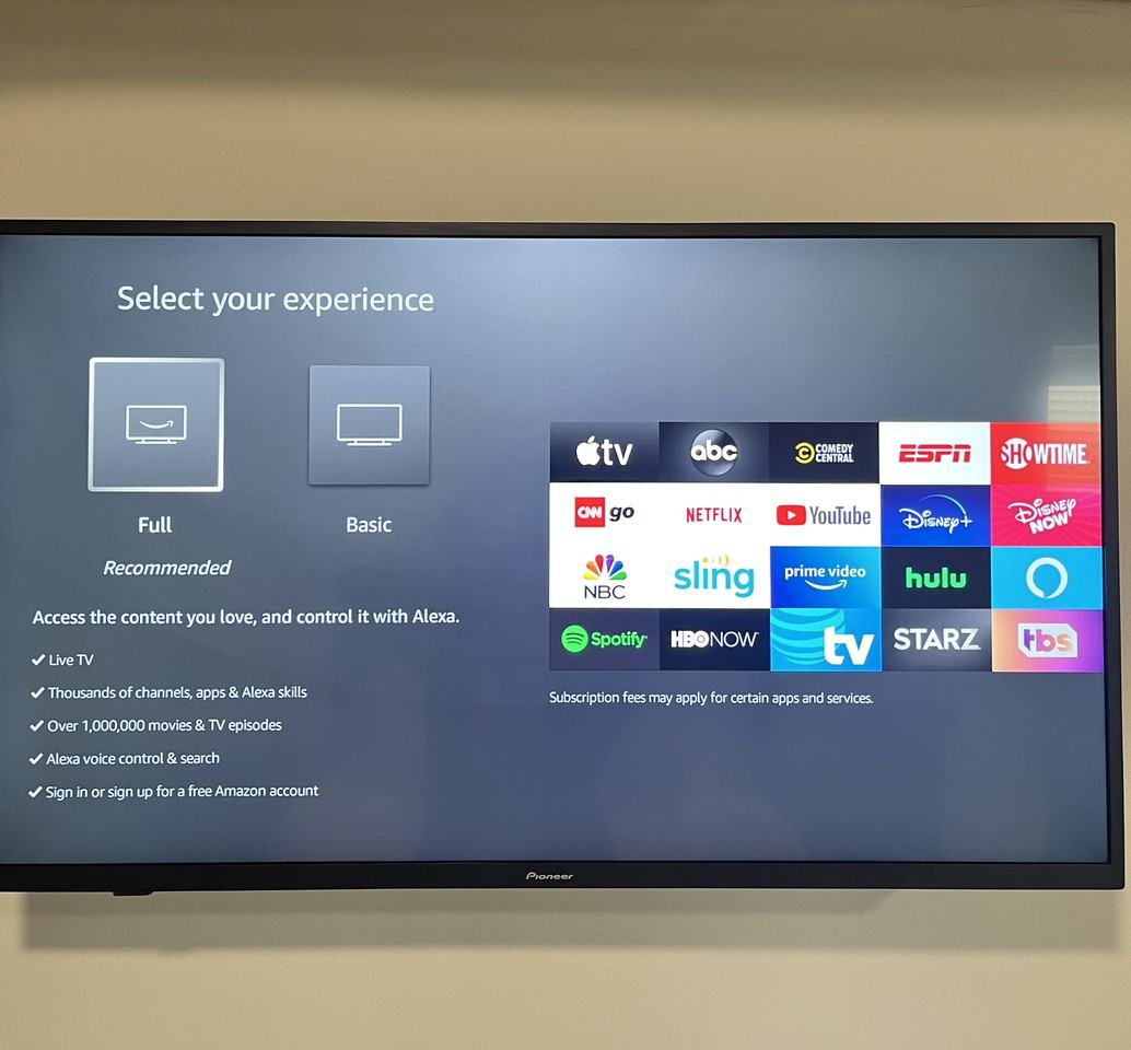 32 Merwin St - Photo 2 of 9