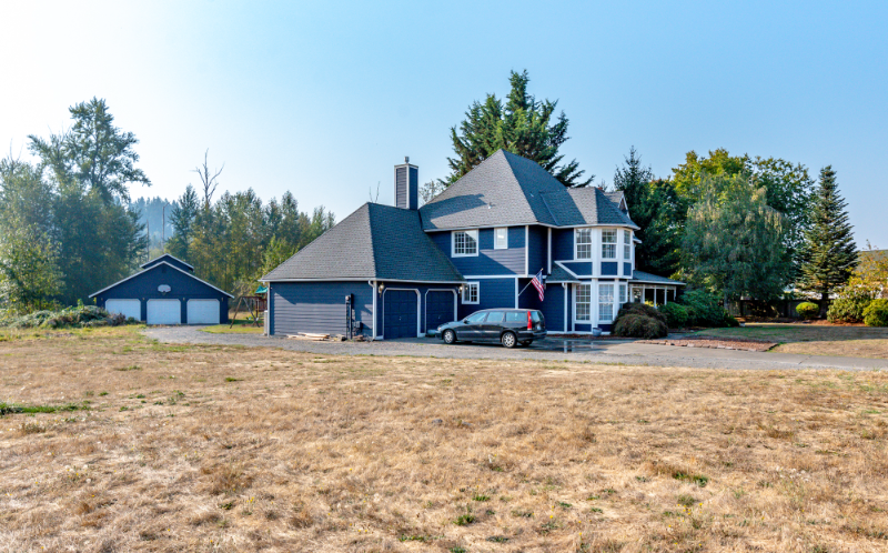 5616 264th St E - Photo 3 of 39