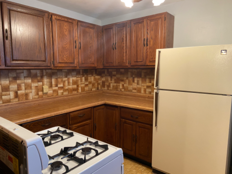 1835 27th St - Photo 2 of 13