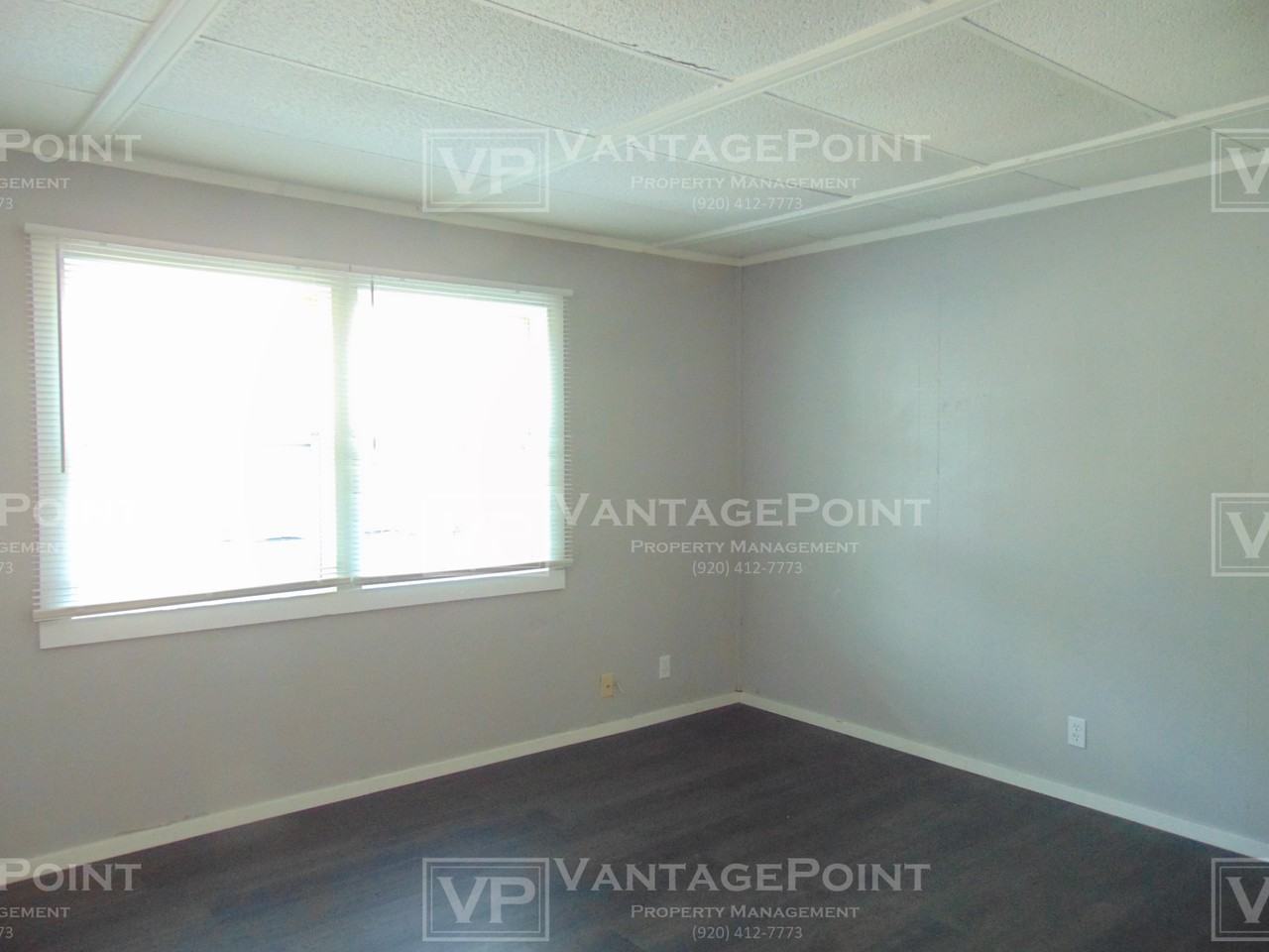 2035 Manitowoc Rd #9 - Photo 3 of 11