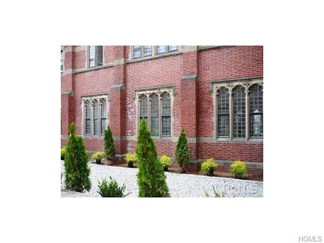 209 Chateau Rive - Photo 2 of 10