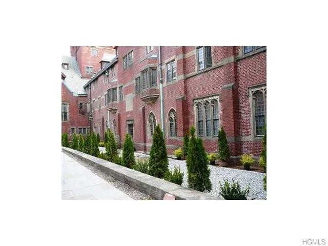 209 Chateau Rive - Photo 3 of 10