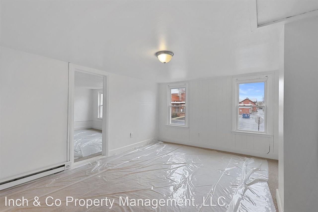 20 S Market St - Photo 2 of 25