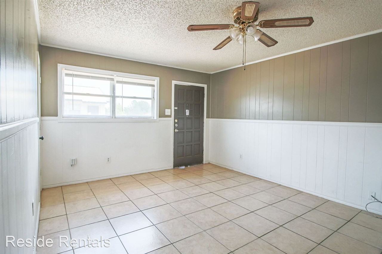 5708 Brownfield Drive - Photo 3 of 10