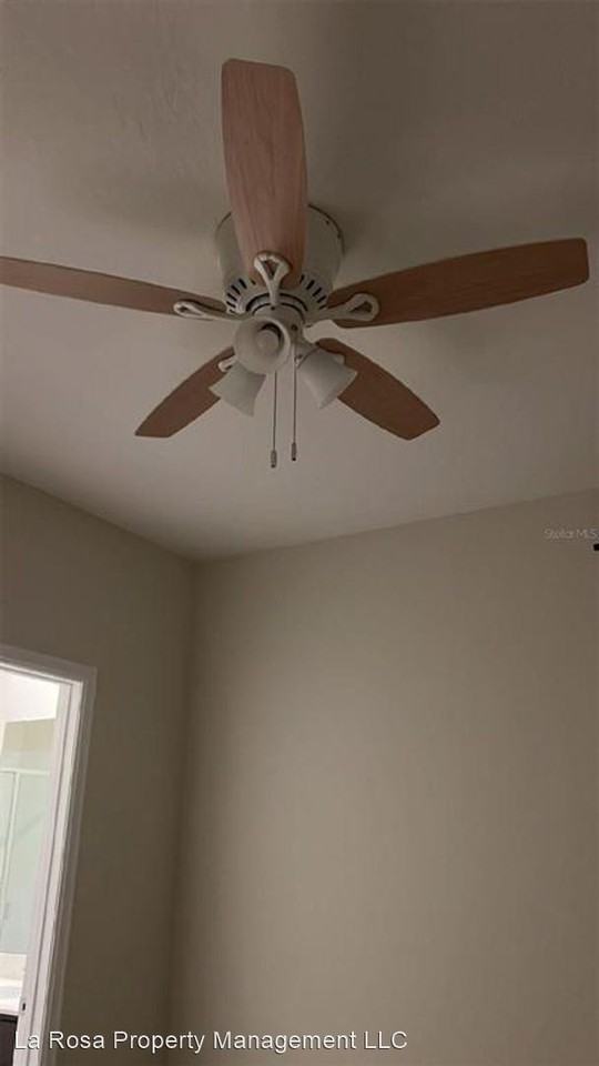 725 Simone Ct - Photo 2 of 9
