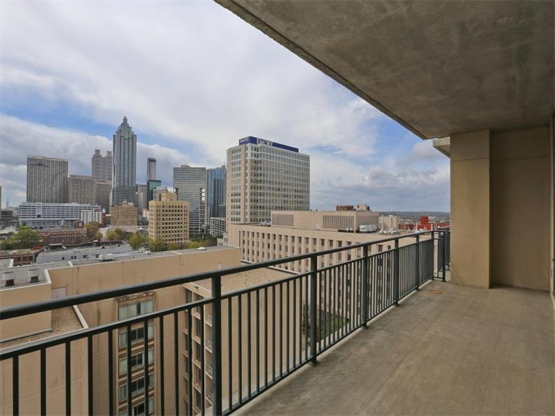 565 West Peachtree St NW - Photo 2 of 4