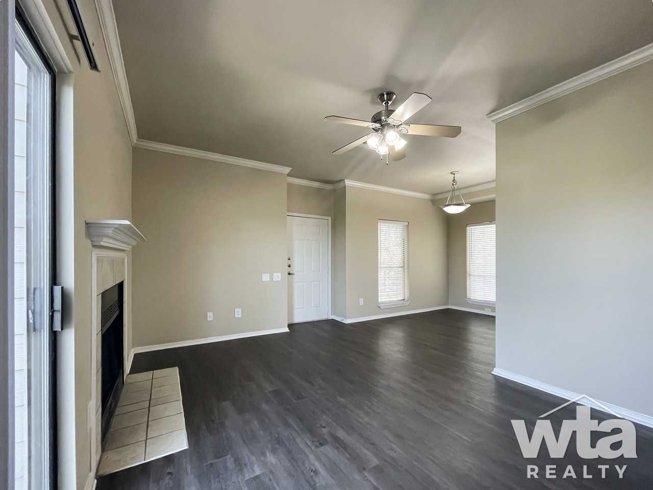 10307 MORADO COVE - Photo 2 of 28