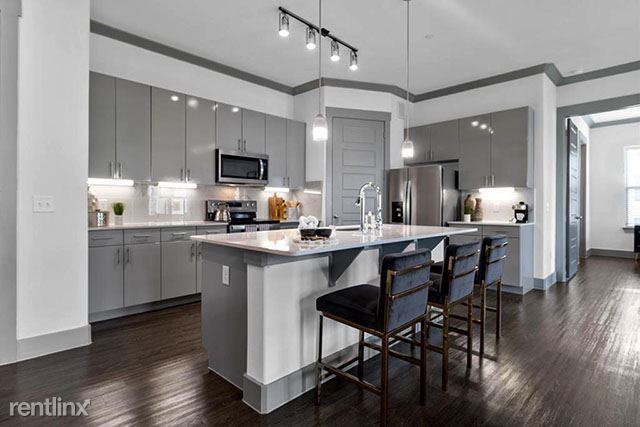 12000 S I-35 - Photo 3 of 14