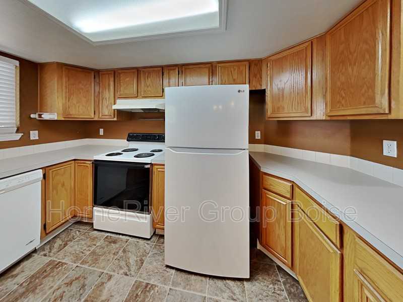 5600 S Tecoma Pl - Photo 2 of 24