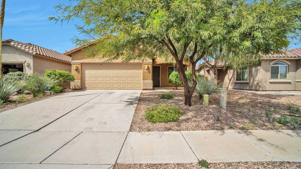 6678 W Fishermans Dr - Photo 2 of 25