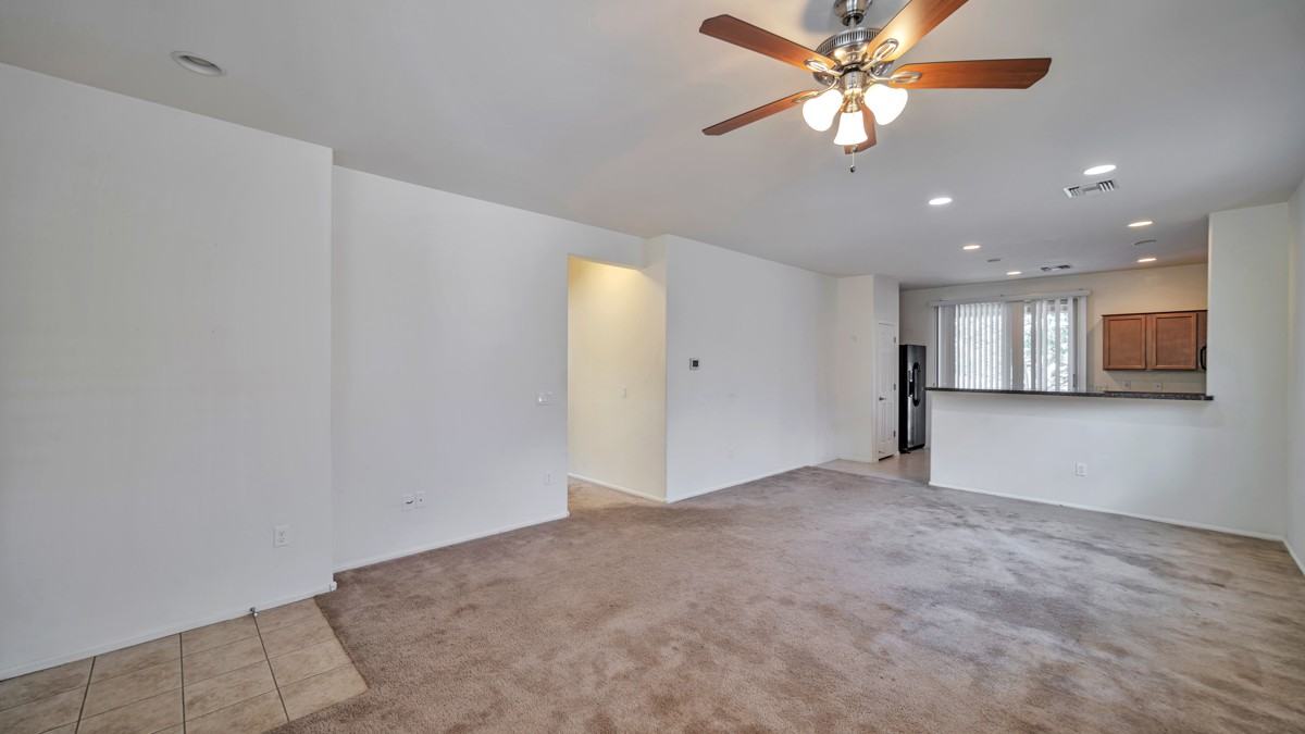 6678 W Fishermans Dr - Photo 7 of 25